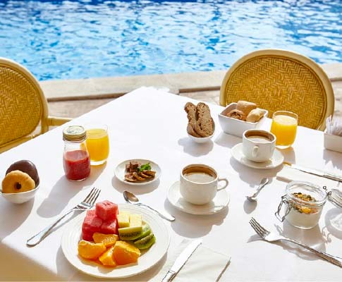 servicios desayuno cenas aparthotel don camilo universal beach hotels