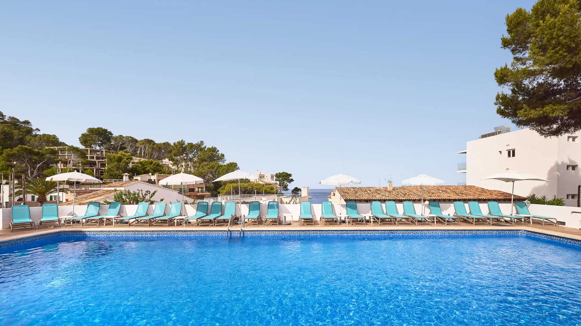 services universal aparthotel don camilo universal beach hotels